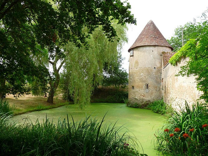 Extérieurs du Château de l'Epine