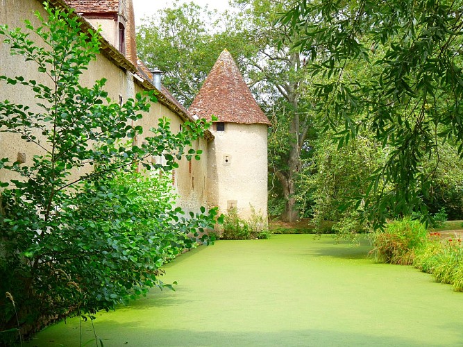 Extérieurs du Château de l'Epine
