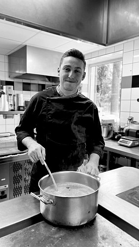 Notre Chef, Hugo Laget