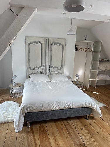 Le-gite-de-Vendome chambre haute 7
