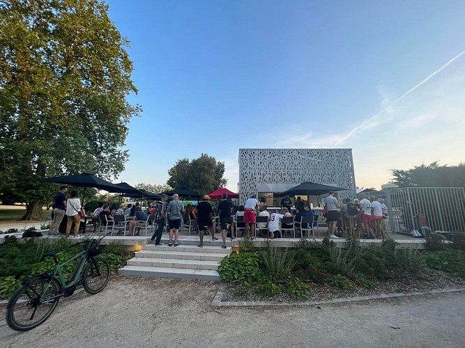 409096530_882880583844006_3637036645264784644_n