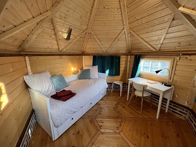 Kota Peacock - lit fermé