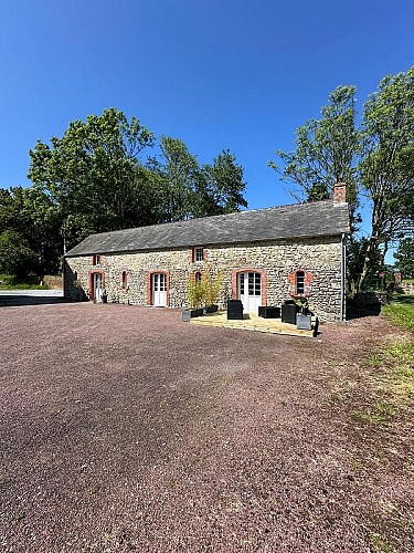 1-picauville-meuble-les-marais-blancs-cote-jardin