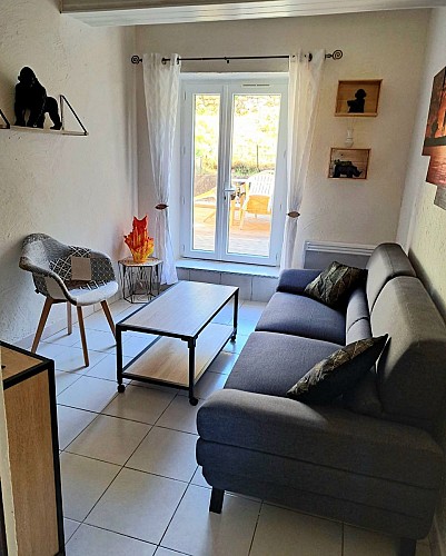 HLOAQU047V50KUOX_NICOLE_DARTAGNAN_PHOTO2