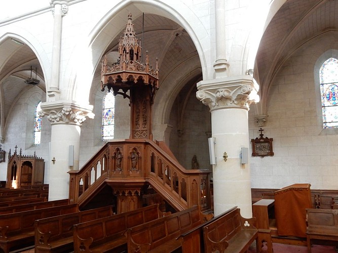 L’église saint-martin et le square abbé vallée