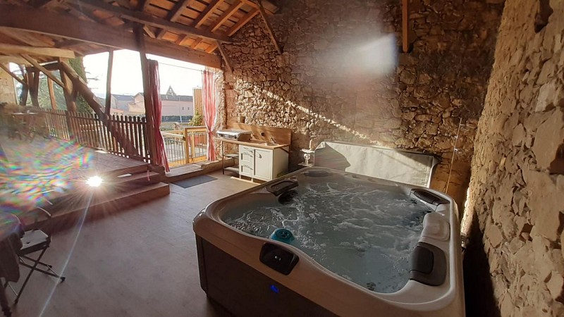 UN COCON SUR LA VIA GARONA