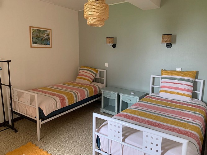 Chambre 3 lits simples