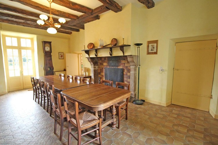 Gite des Hauts de Bosmie, commune de Bosmie L'Aiguille en Limousin - salle à manger_6