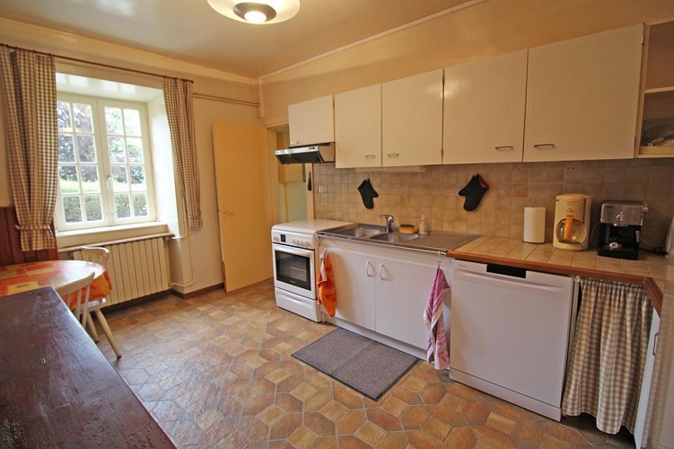 Gite des Hauts de Bosmie, commune de Bosmie L'Aiguille en Limousin - cuisine_9