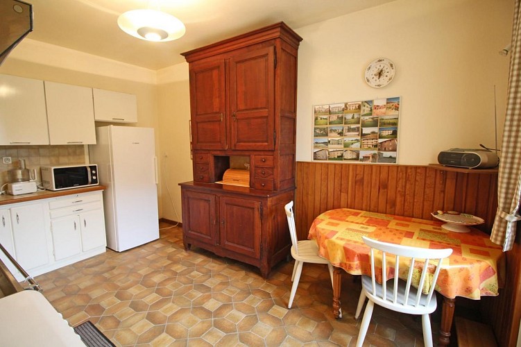 Gite des Hauts de Bosmie, commune de Bosmie L'Aiguille en Limousin - cuisine_10