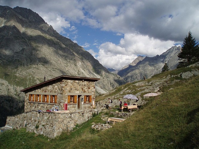 Mountain hut l'Alpe du Pin