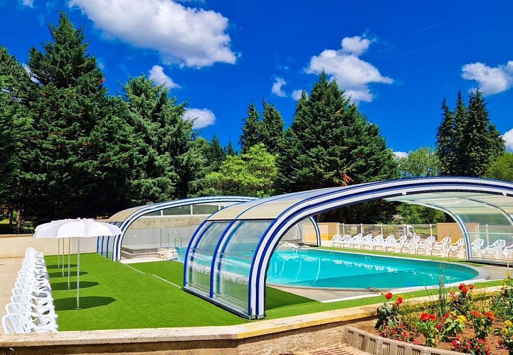 CampingDeMiel-Beynat_piscineCouverte_3