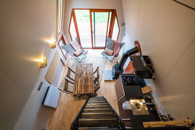 cabane-roc-photo-piece-a-vivre-vue-du-haut