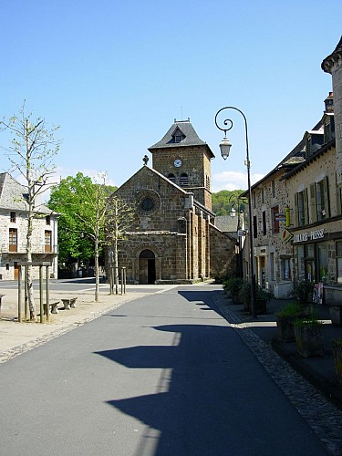 Église Sainte-Croix & Saint-André