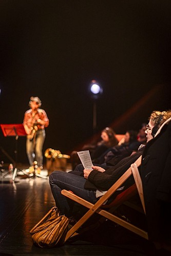 Scènes de pays : poésie couchée sur musique en transat