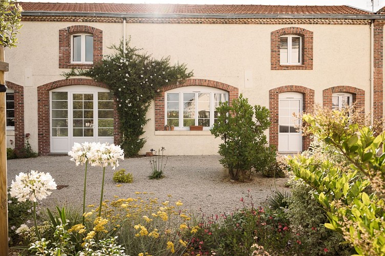 CHAMBRE D'HÔTES "L'ANNEXE SINGULIÈRE"