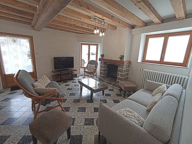 mauleon-gite-au-champ-davoine-salon