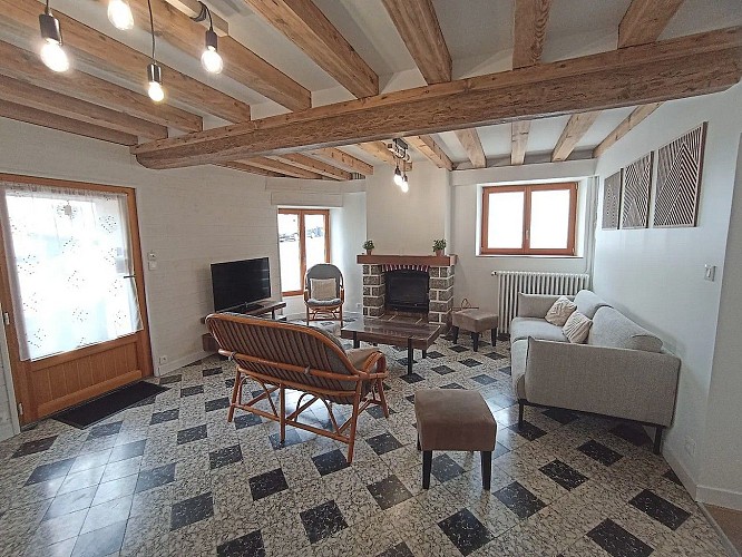 mauleon-gite-au-champ-davoine-salon