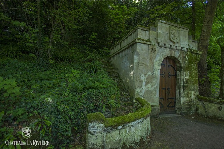 château-de-La-Rivière-3