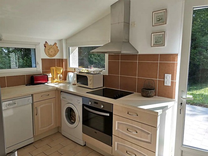 fa5353bb-e208-46a8-9c45-362dc94e76cc