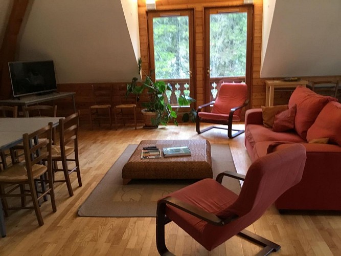 LE CHALET DU CIRQUE DE ST MEME