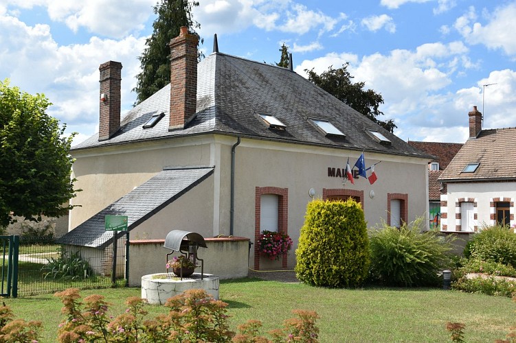 Adon-mairie-extérieur