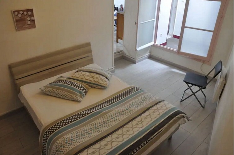 gite-petite-maison-volets-bleus (5)