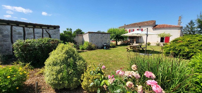 HLOAQU047V50KQKE-MONTGAILLARD-Hallier-photo2