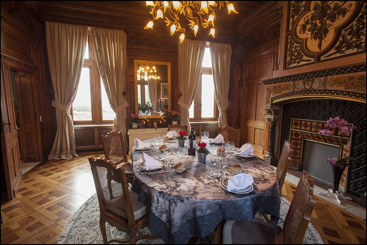 Château de La Rivière