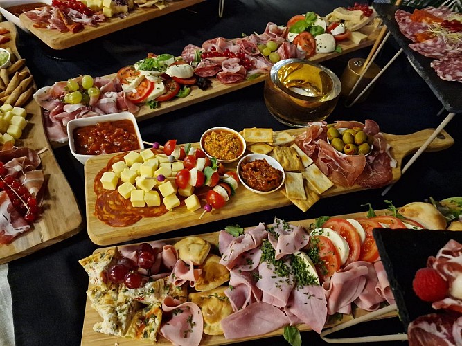 405357575_859291939414058_7080267050747163607_n