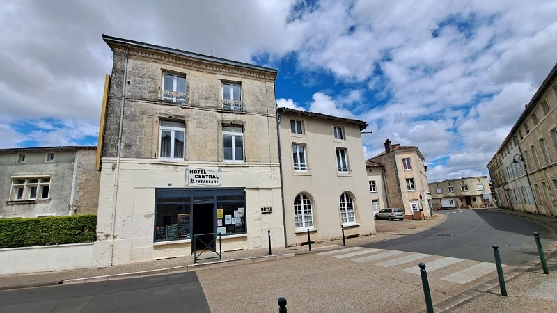 Hôtel Le Central Chaunay