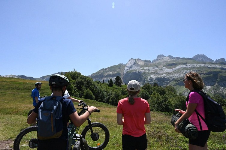 Balade en trottinettes électriques - ESPACE SOMPORT (©CCHB)