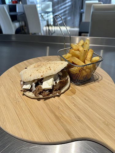 424621329_122153939858032350_1941522161193616391_n