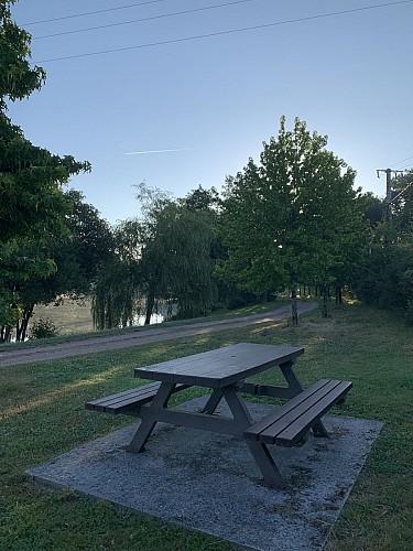 Aire de pique-nique de l'étang du Gué