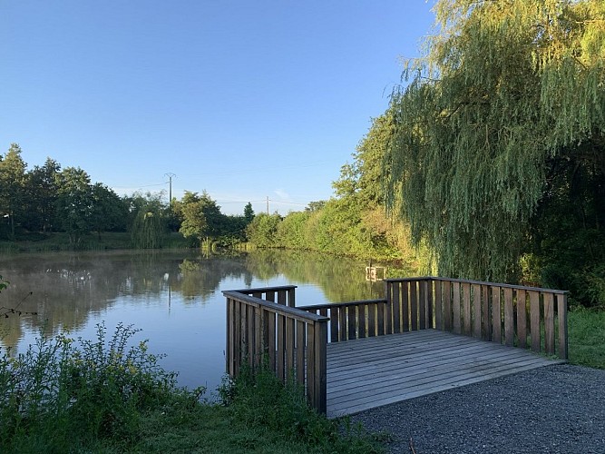 Aire de pique-nique de l'étang du Gué