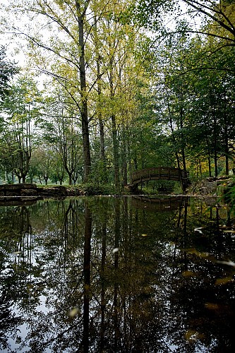 Petit pont de bois à Monteils