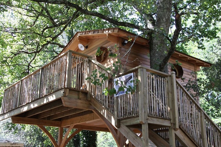 Camping-Lodging du lac- Lacanau-cabane dans les arbres