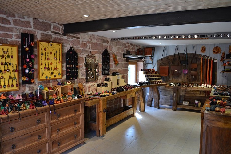 l'atelier du cuir Collonges_1