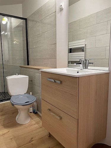 Eperon 10 salle de bains 2