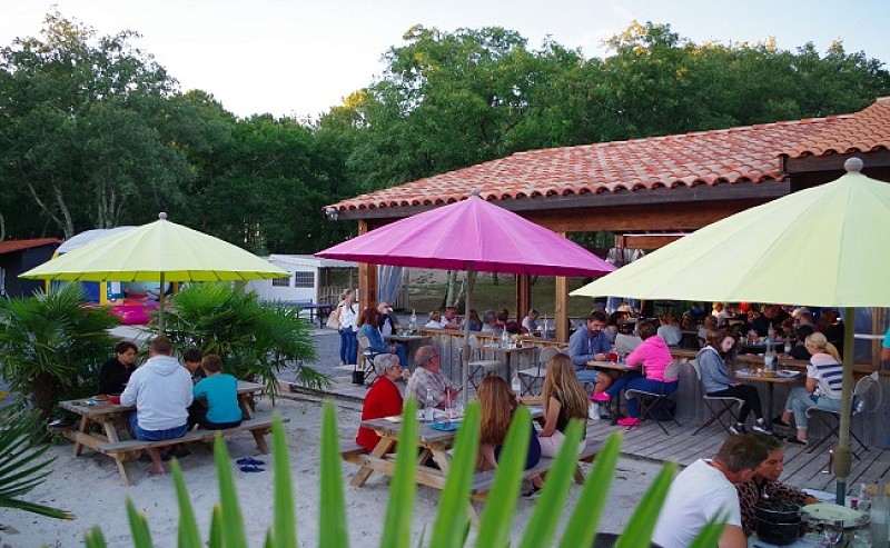 Camping Les goélands restaurant - Arès - Bassin d'Arcachon ©Les goélands