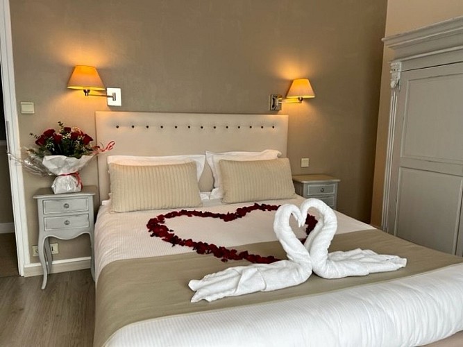Hotel des pIns (2)