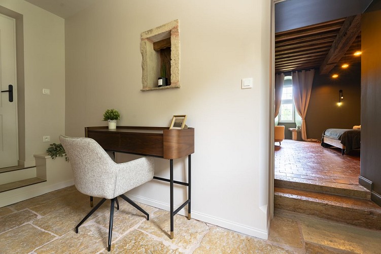 Le Château Dracy le Fort - La Nomade - Bureau © Norman Frick