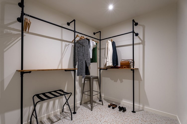 Le Château Dracy le Fort - La Nomade - Dressing © Norman Frick