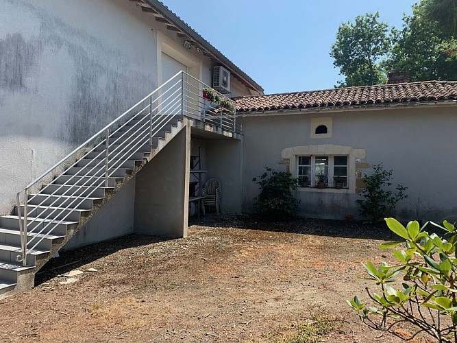 Entrée gîte maniort