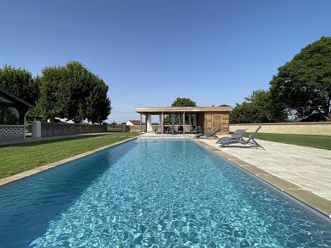 -lasclaveries-ironda-pau-pays-bearn--ref--G1212511