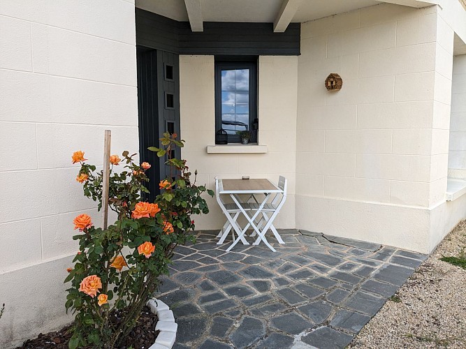 Les jolis nids - studio moineau et rosier orange