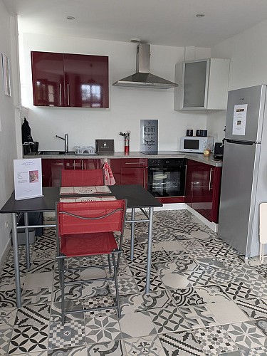 Rouge gorge - Cuisine avec nouveau frigo