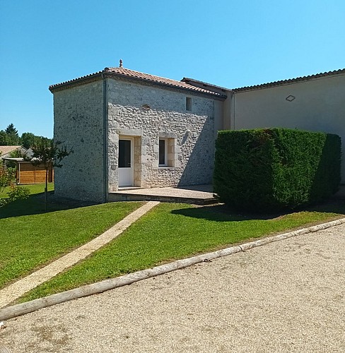 Studio Mairie Loubès Bernac (1)
