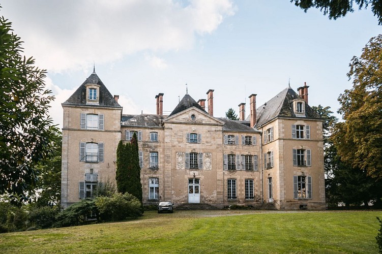 Façade avant du château