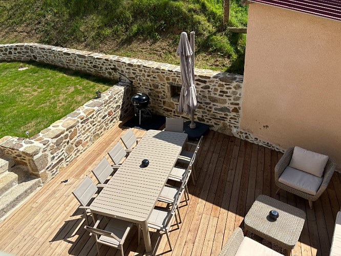 vue d'en haut terrasse 2clos des hirondelles limousin (1)